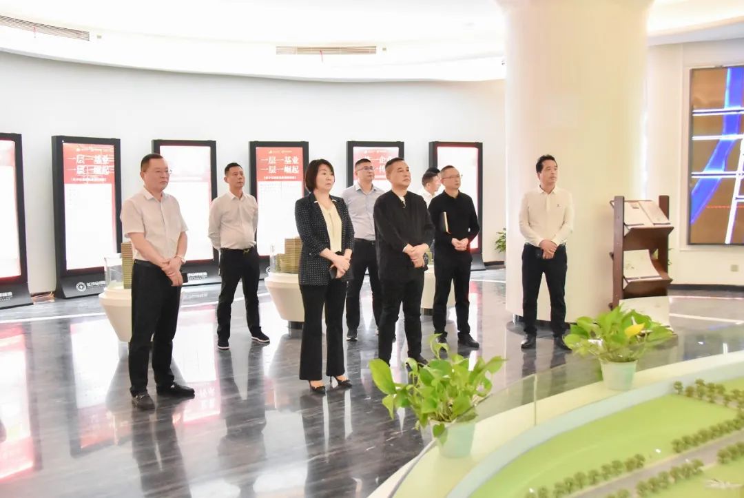 常德高新区向导莅临德赢VWIN考察交流(图5)