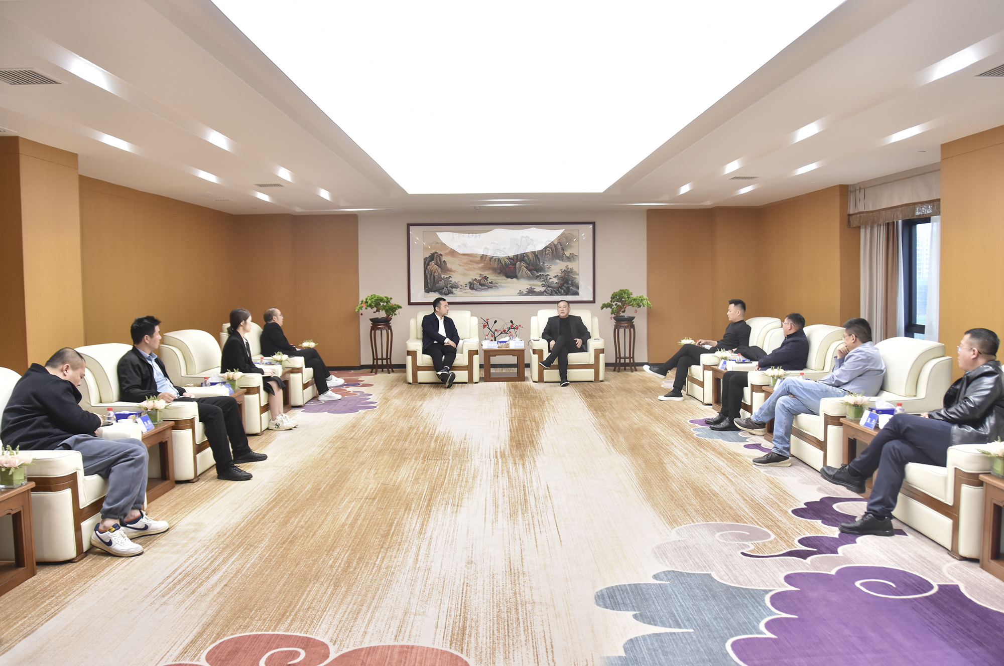 长峡电能（广东）有限公司向导一行莅临德赢VWIN考察交流 (2).jpg