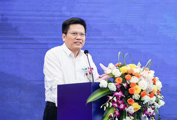 “三高四新”，，物流先行：现代物流产学研融战略相助签约暨树模基地揭牌仪式乐成举行(图4)