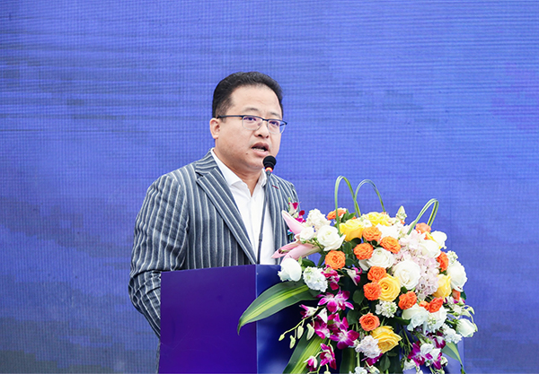 “三高四新”，，物流先行：现代物流产学研融战略相助签约暨树模基地揭牌仪式乐成举行(图5)