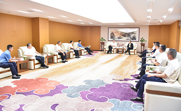 湖南高岭建设集团向导莅临德赢VWIN考察交流(图3)