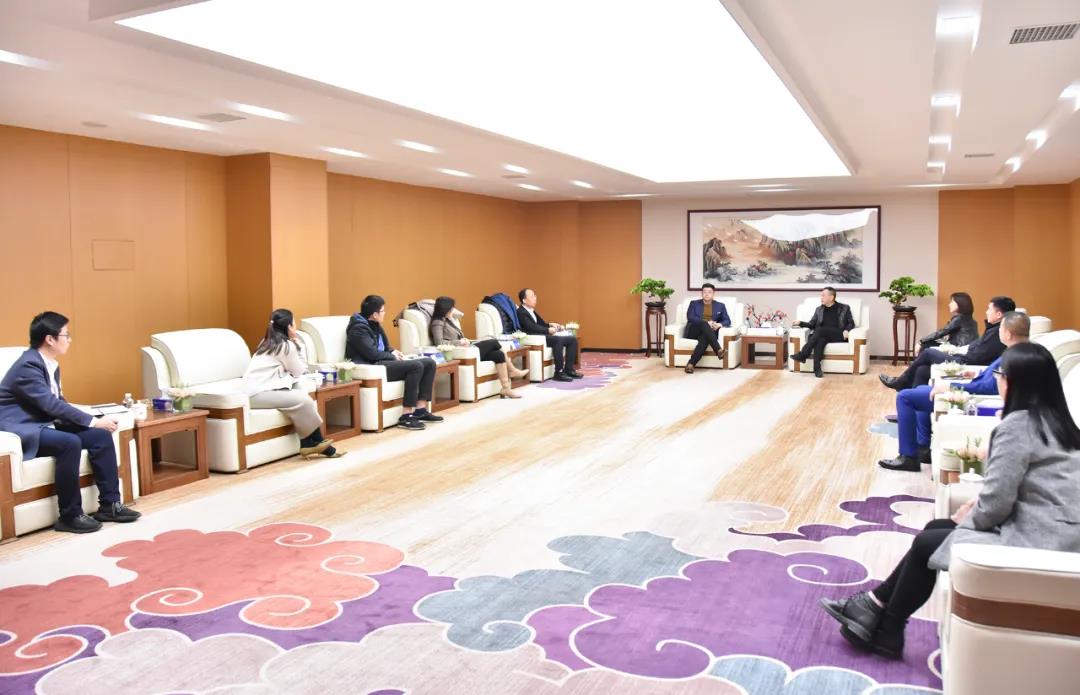 中国诚通钰鼎资产治理有限公司一行到访德赢VWIN(图5)